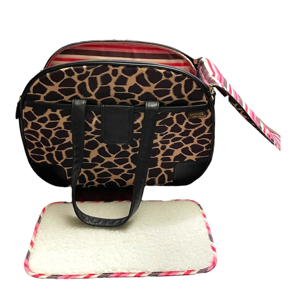 Super Cute Small Pet Carrier Tote by Harry & Sophie